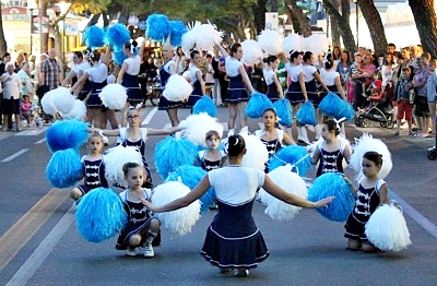 Parade der Majoretten Onda Azzurra